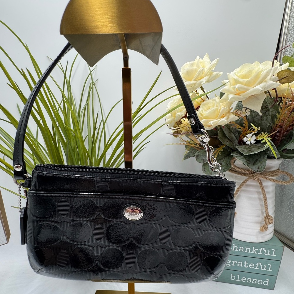 COACH Peyton Embossed Signature Liquid Gloss Patent Leather Wristlet Pouch